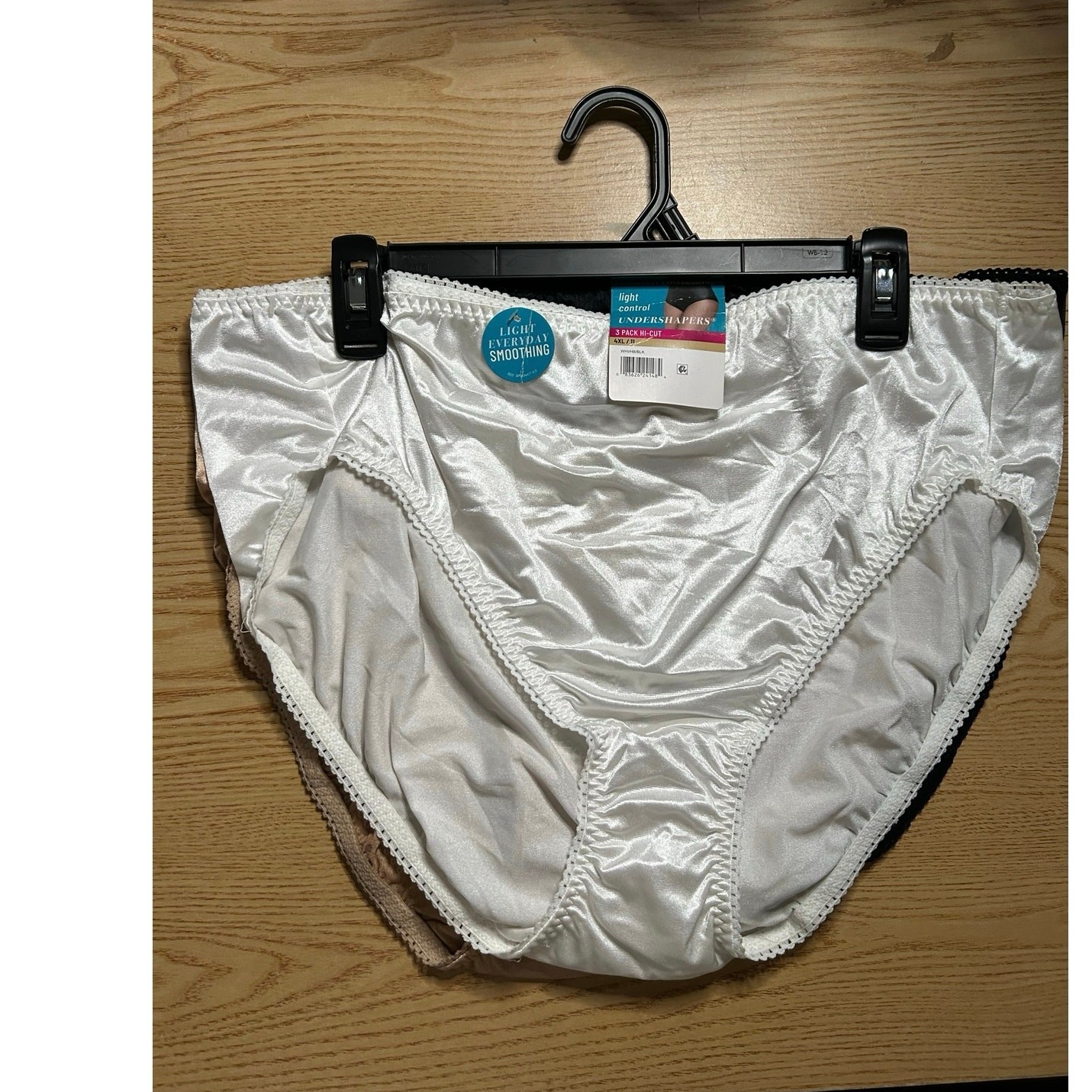 New Women’s Vanity Fair 3 Pack Brief panties Black Tan-Gold White size 4XL/11