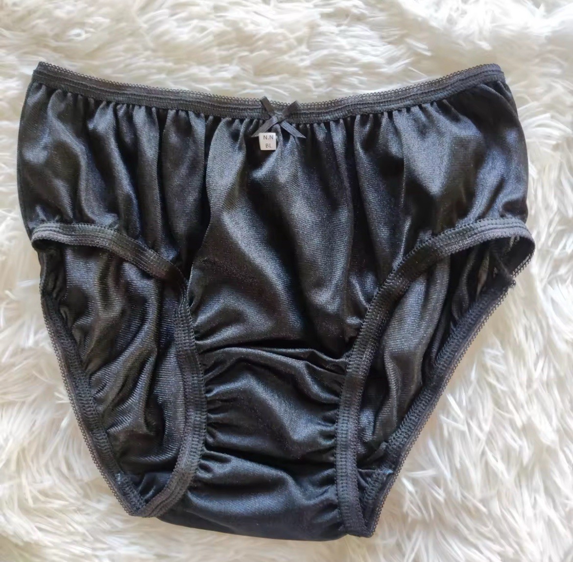 Women Bikini Underwear Nylon Panties Soft Quick Dry Size L Hip 32-38 Inch Random