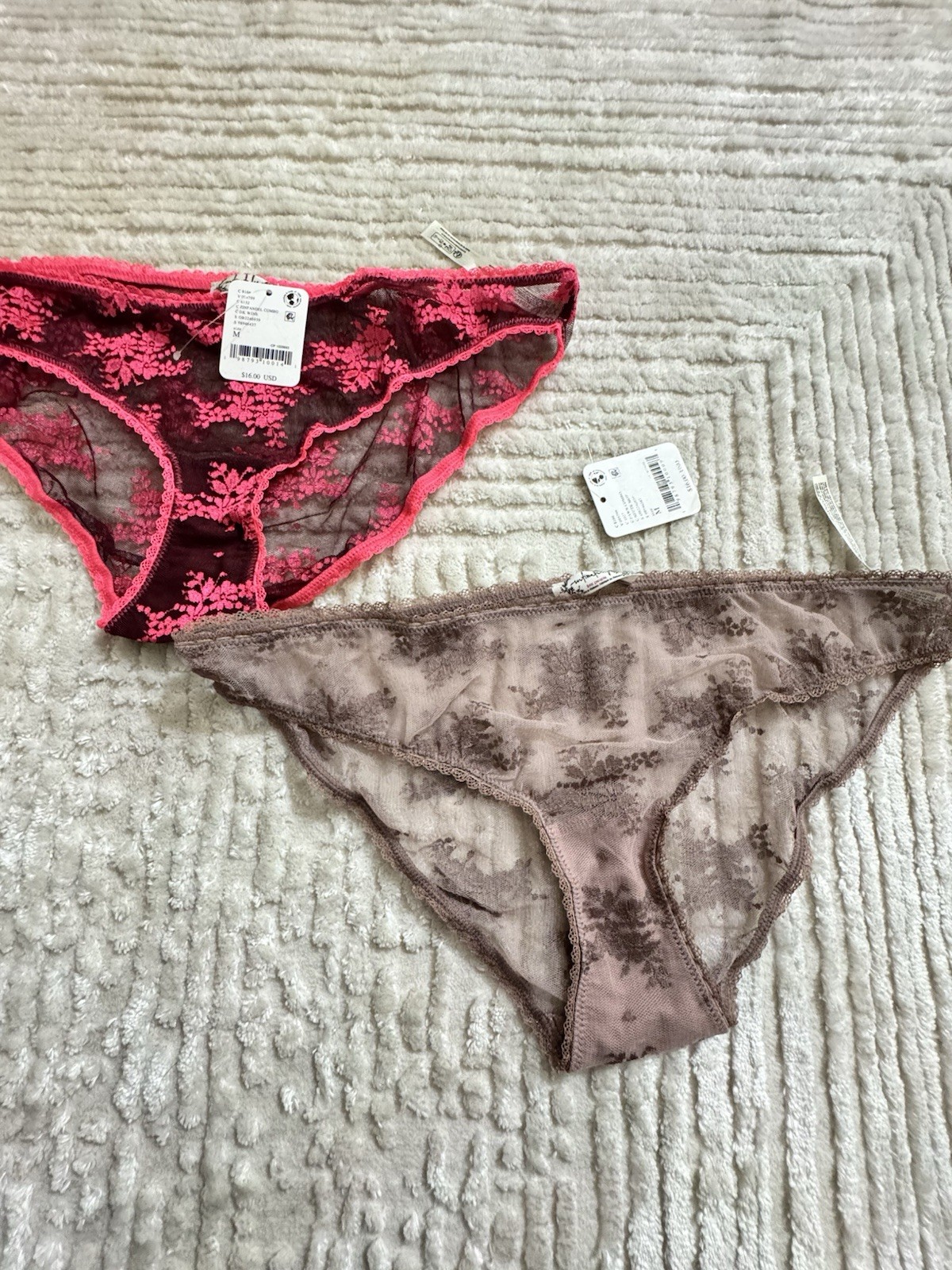NWT Free People women’s panties W/ delicate lace & floral detailing Sz M 2 Pack
