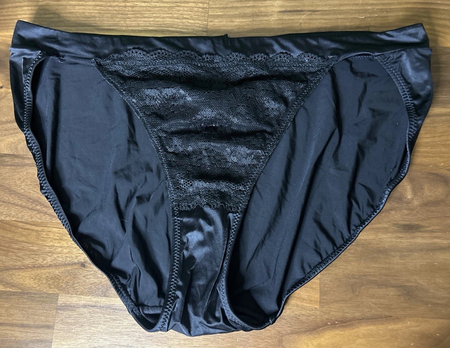 Maidenform One Fab Fit String Bikini Black Size L/7 Rare Soft Silky Second Skin