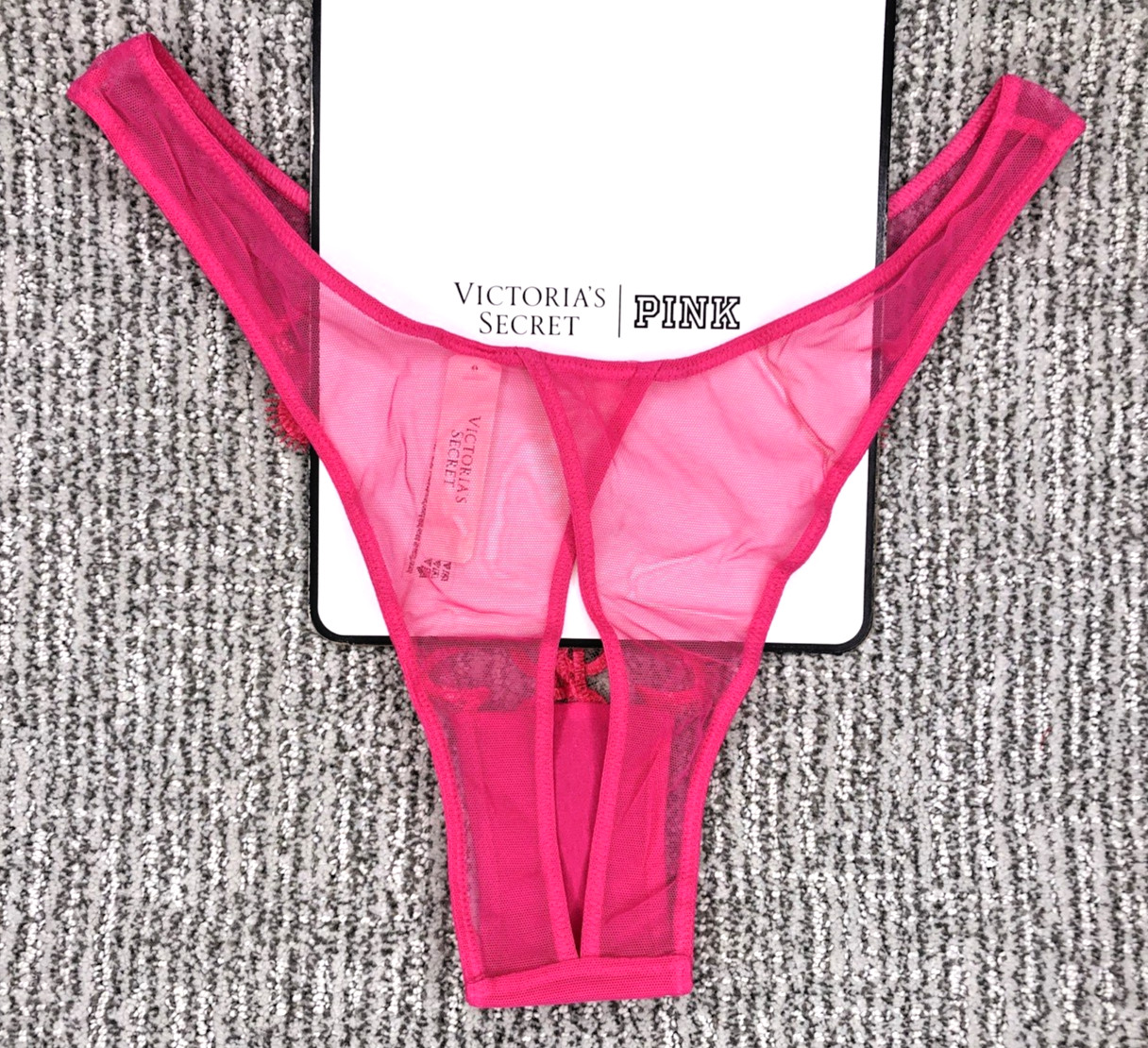 Victoria’s Secret NWT Medium Pink Open Back Brazilian Cheeky Panty Hearts Mesh