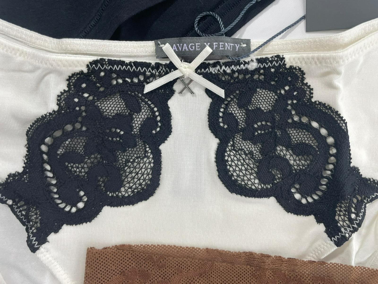 Savage X Fenty Panties 3-Pack Lace Underwear Black White Brown Size Medium NEW