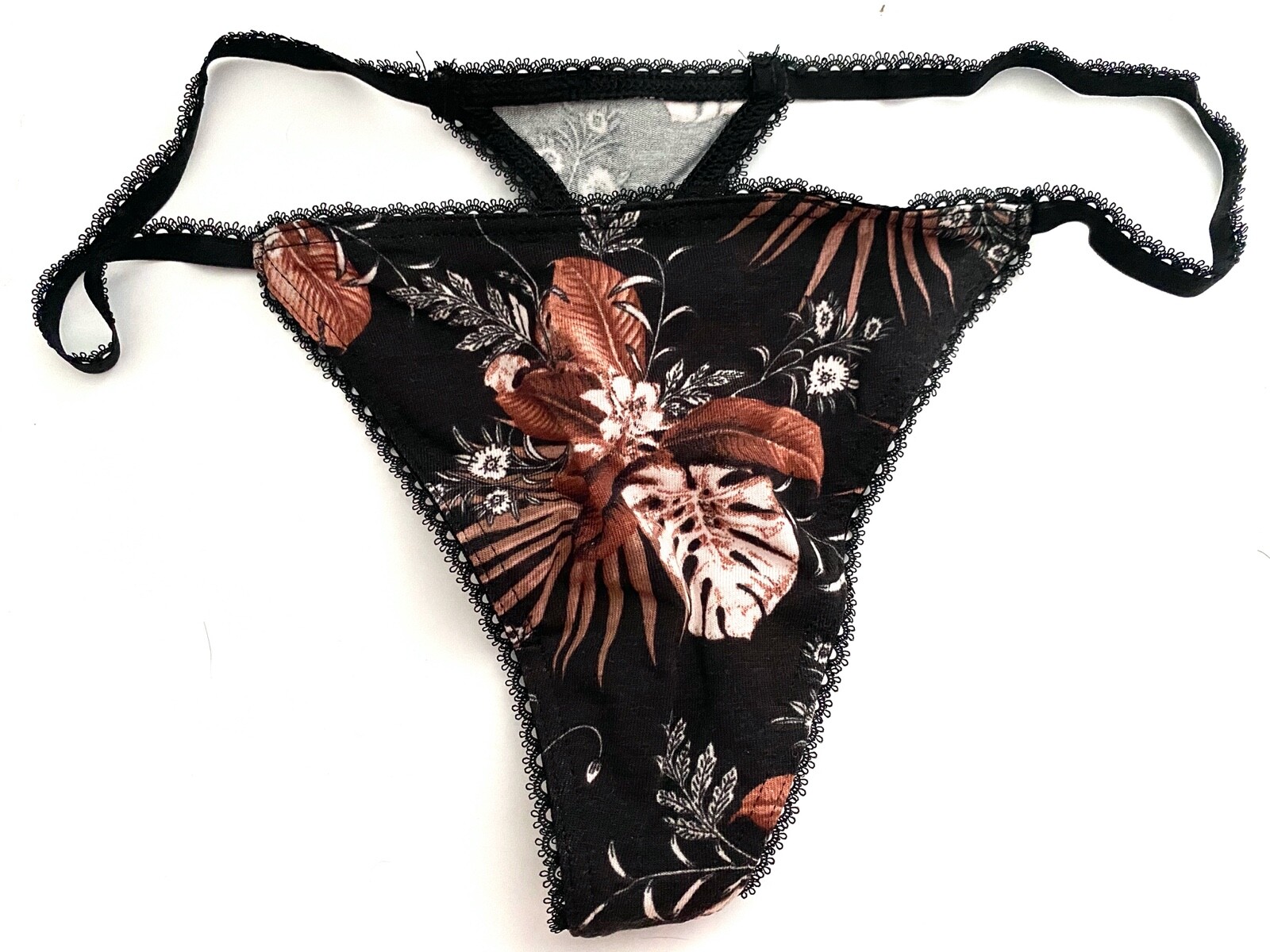 Victoria’s Secret V String Panty Black Jungle Floral S M XL