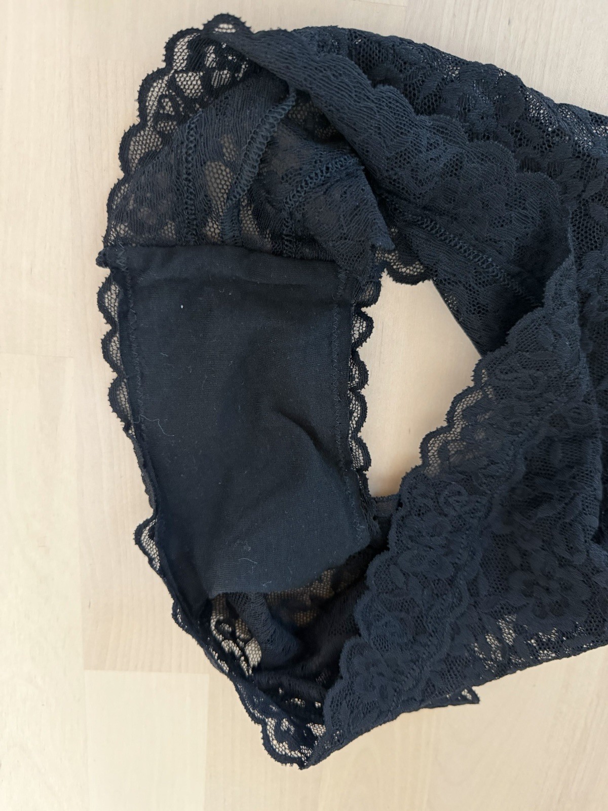 Victoria’s Secret The Lacie BLACK Lace Cheeky Panty (LARGE) — NEW with tags!