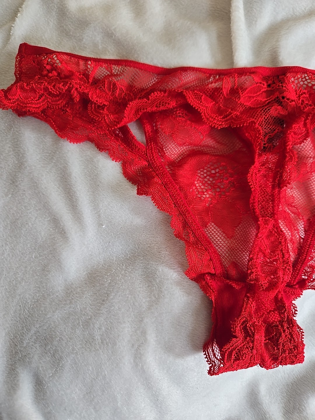 Victoria’s Secret Very Sexy Thong VString Size Medium RED Lace Panties
