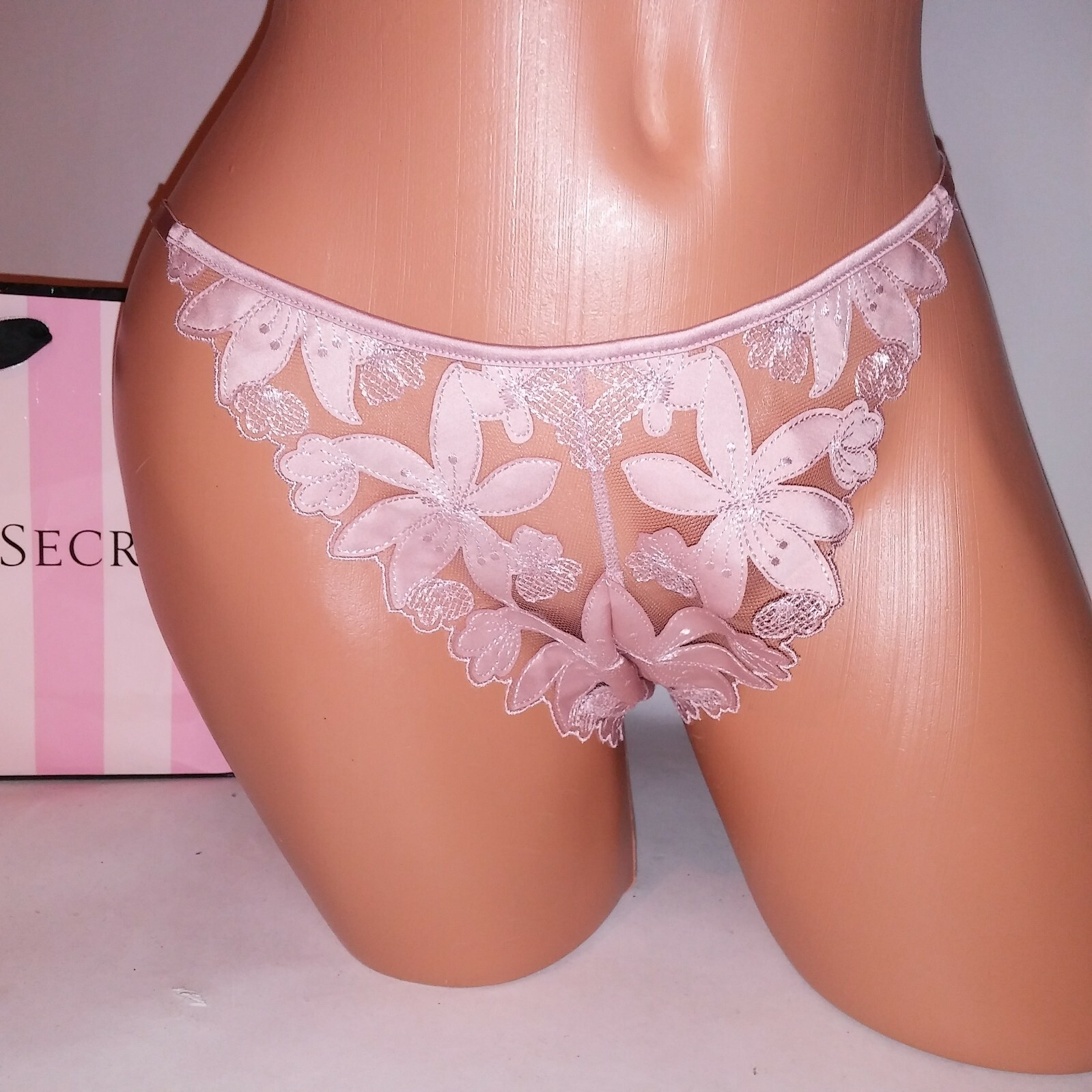 Victoria Secret Panty XL Brazilian Pink Applique Lace Floral Luxe New