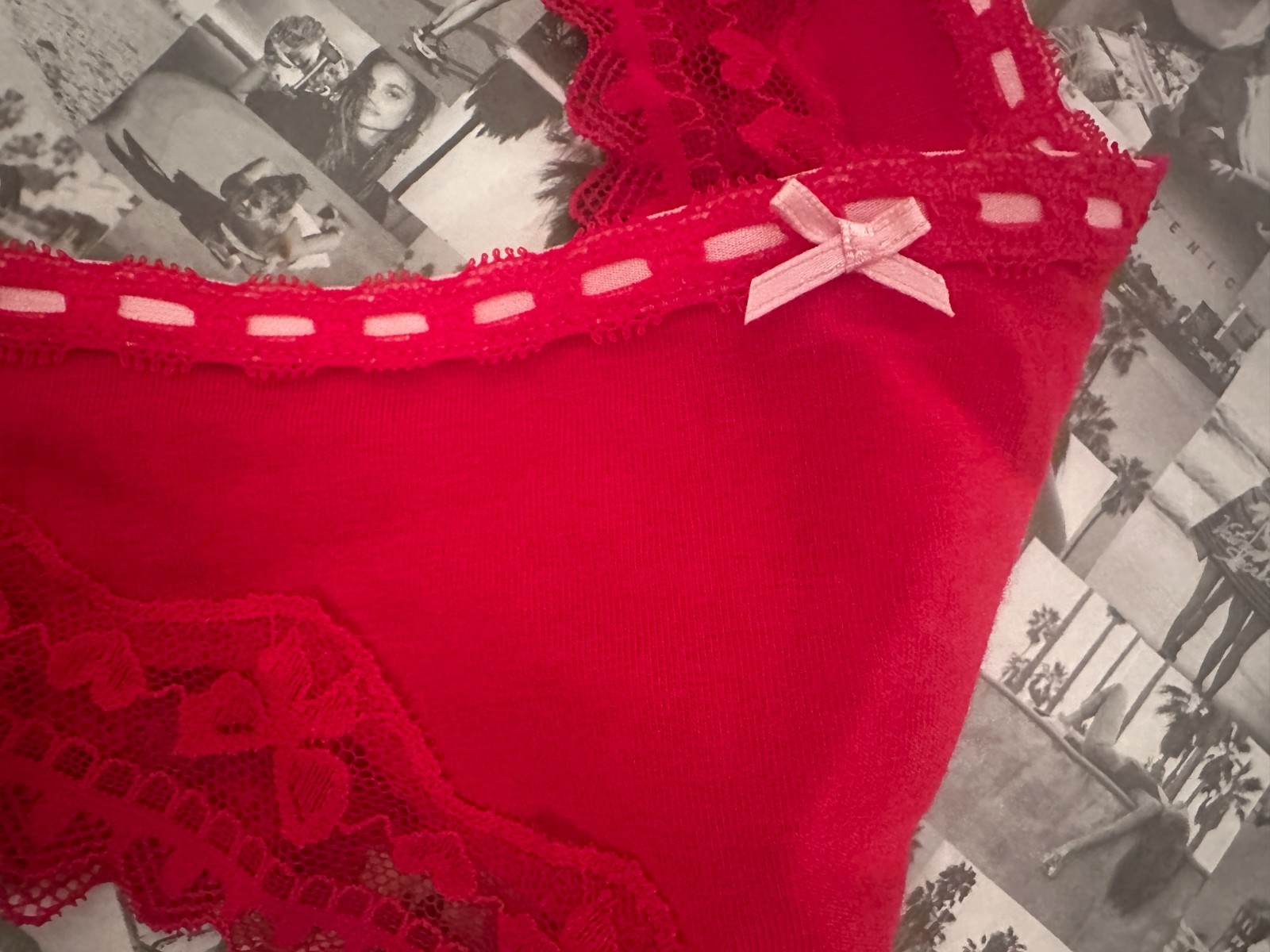 Victoria’s Secret Lace Trim Cotton Bow Lace-Trim Thong Panty Lipstick Red MEDIUM