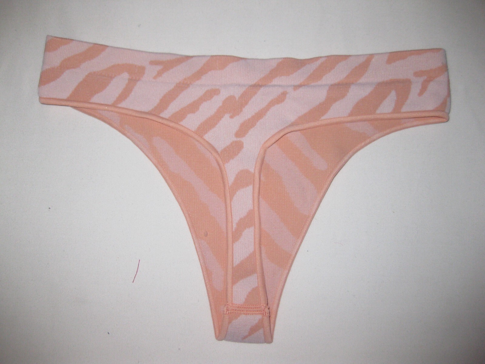 Shein seamless tagless rib knit zebra print thong panties S orange/pink nip 80s