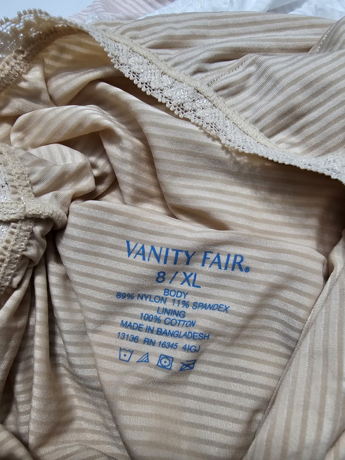 Vanity Fair Radiant Women’s Light and Luxe Hi-Cut Brief Underwear – Stretch Lace