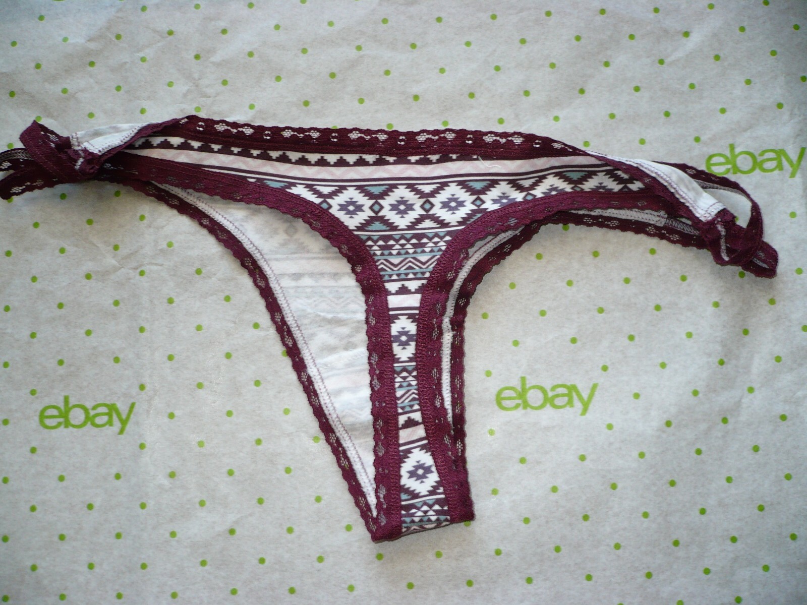 Rue 21 Women’s Thong Panties X-LARGE Burgundy Southwestern Pattern Strappy Sides