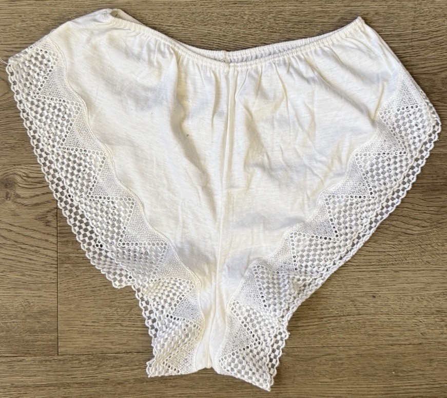 S La Furlana 3 White Hi Leg Brazilian Cotton Eyelet Lace Hot Short Panty VINTAGE