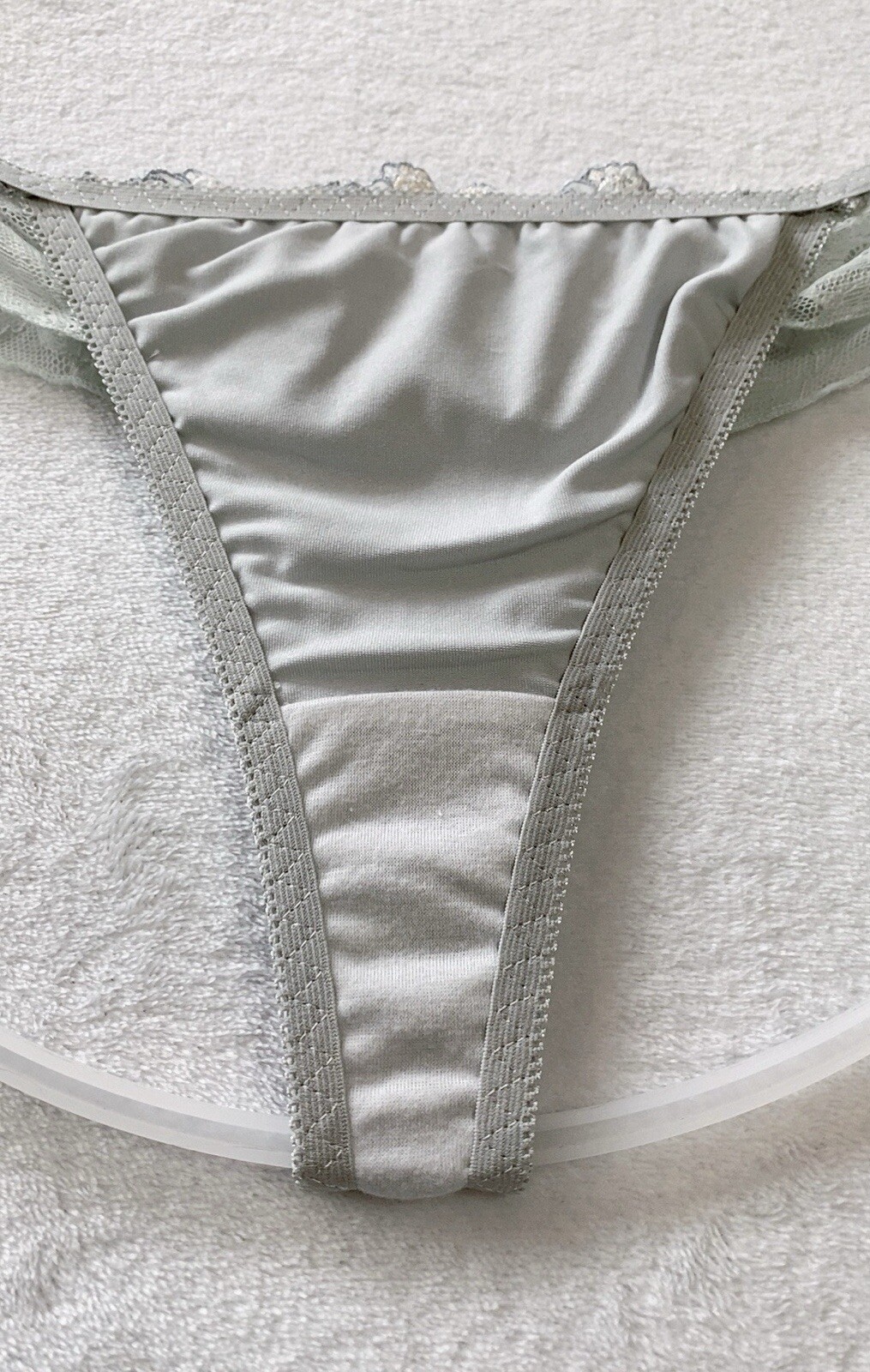 US-S/JP-L Japanese Brand Floral Embroidered Lace Ruffle Nylon Thong Panty