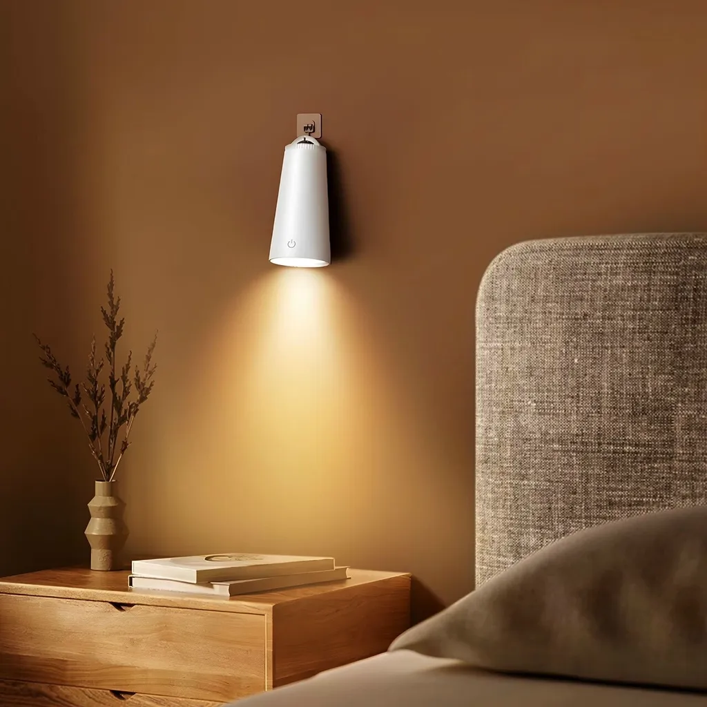 WiWU Desk Lamp 4-in-1 Intelligent Magnetic Light - Image 2